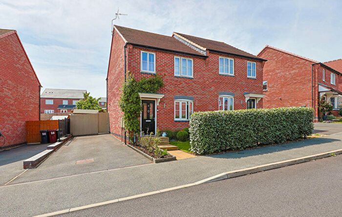 3 Bedroom Semi Detached House For Sale In Baker Road, Wingerworth, Chesterfield, S42