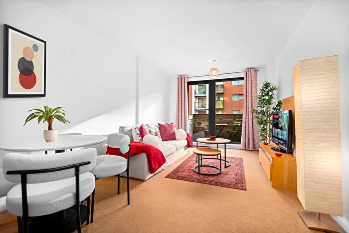 2 Bedroom Flat To Rent In Skyline, Granville Street, Birmingham, B1