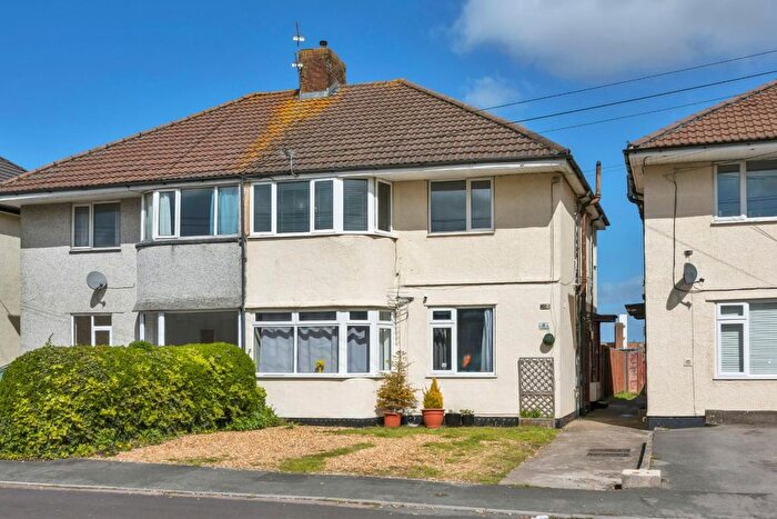 2 Bedroom Flat For Sale In Whitchurch, Bristol, BS14