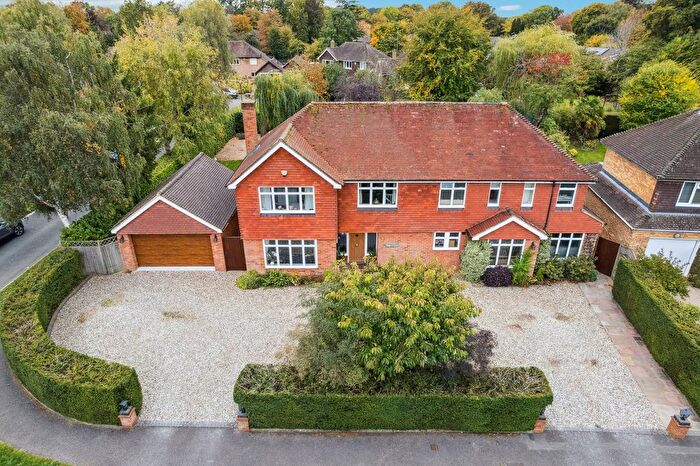 5 Bedroom Detached House For Sale In The Willows, Chesham Bois, HP6
