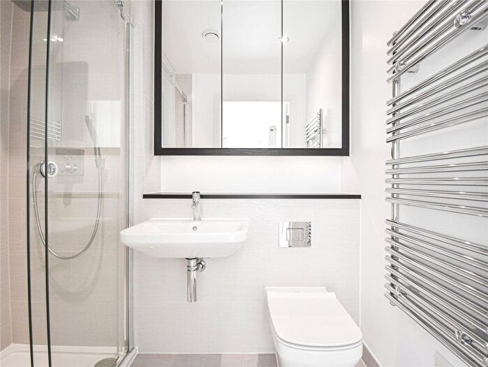3 Bedroom Flat To Rent In Scholars Court, Harrison Drive, Cambridge, CB2