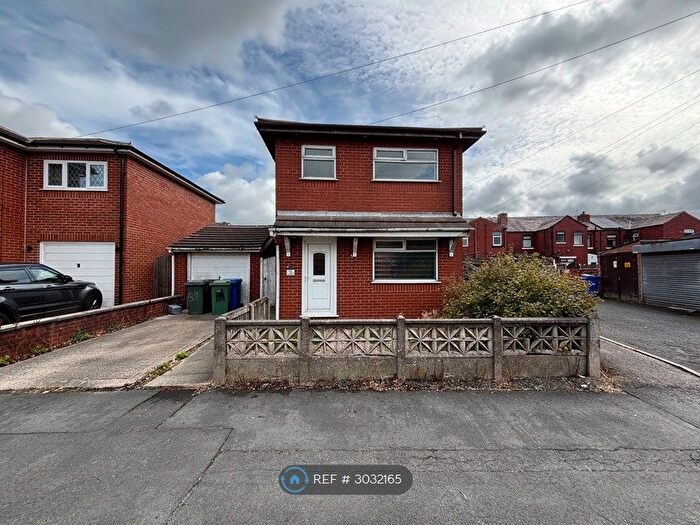 3 Bedroom Semi-Detached House To Rent In Mill Lane, Chorley, PR7
