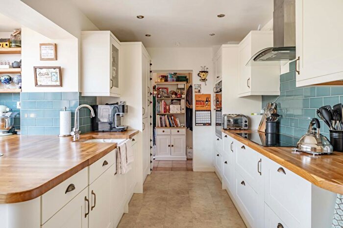 5 Bedroom Detached House For Sale In Drayton, Oxfordshire, OX14