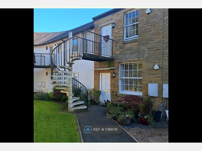 1 Bedroom Flat To Rent In Lidgett Lane, Leeds, LS8