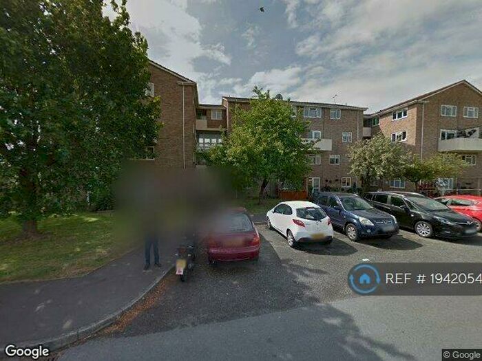 3 Bedroom Maisonette To Rent In Trevelyan Crescent, Stratford-Upon-Avon, CV37