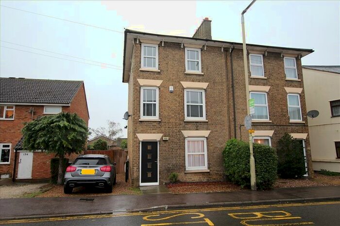 4 Bedroom Town House To Rent In Hitchin Street, Biggleswade, SG18