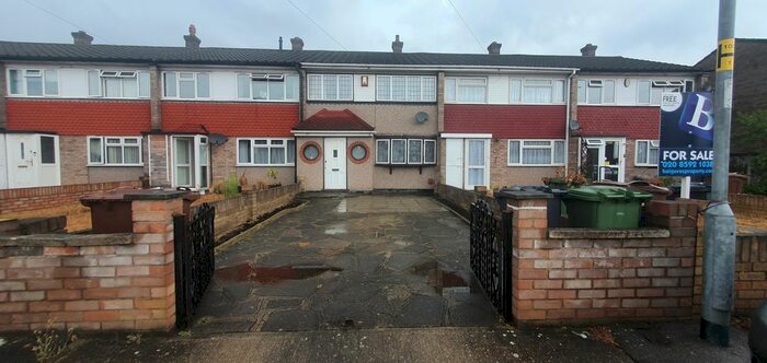3 Bedroom Terraced House To Rent In Fambridge Road, Dagenham, Essex, RM8