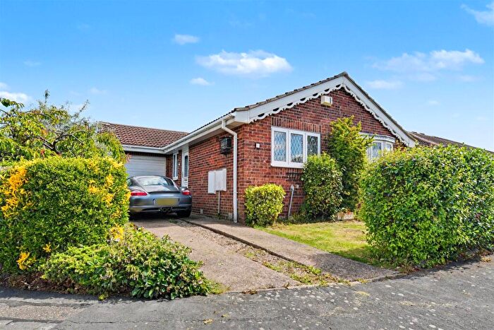 3 Bedroom Bungalow For Sale In Billinghay Court, Cleethorpes, DN35