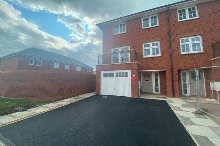 4 Bedroom Property To Rent In Gilder Way, Ledsham Village, CH66