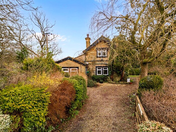 3 Bedroom Cottage For Sale In Royle Cottage, Burnley, BB12