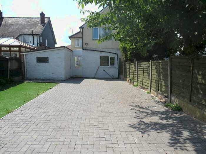 4 Bedroom Terraced House To Rent In Station Road, Marston Green, Birmingham, B37