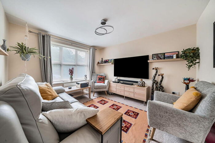 4 Bedroom Detached House For Sale In Lords Way, Andover, SP11