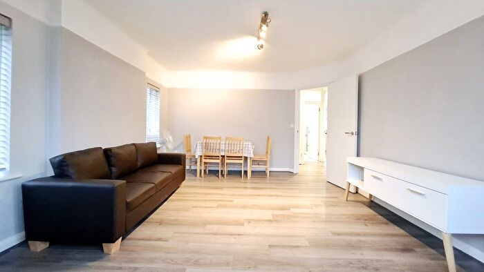2 Bedroom Flat To Rent In Danes Gate, Harrow, HA1