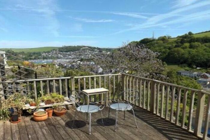 3 Bedroom Property To Rent In Fairview Road, Dartmouth, TQ6