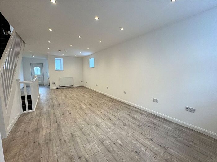 3 Bedroom End Of Terrace House For Sale In Newchurch Road, Rawtenstall, Rossendale, BB4