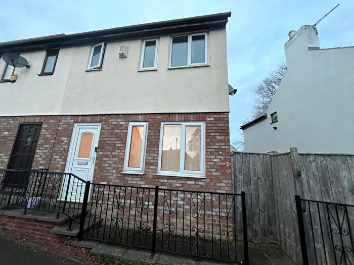 3 Bedroom Semi-Detached House For Sale In Brampton Court, Easington Village, SR8