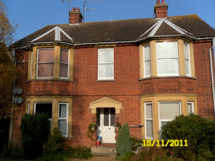2 Bedroom Flat To Rent In Bow Brickhill Road, Woburn Sands, Milton Keynes, MK17