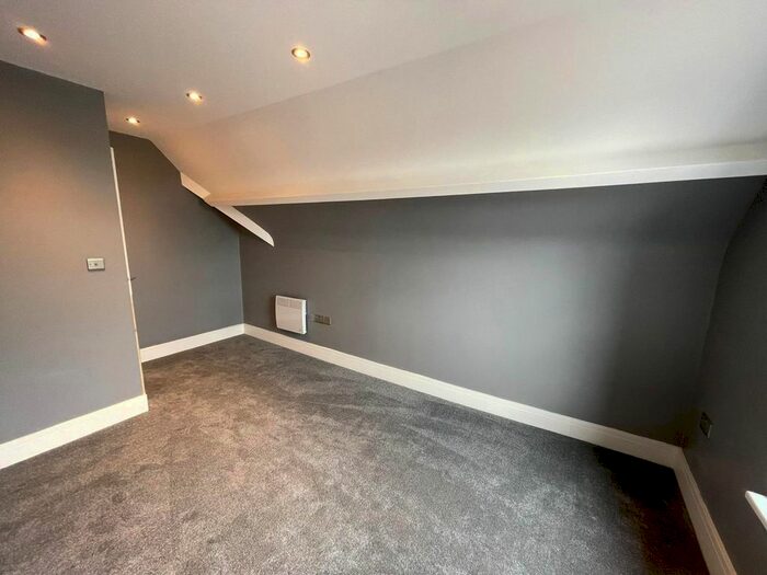2 Bedroom Flat To Rent In Belle Vue Avenue, Doncaster, DN4