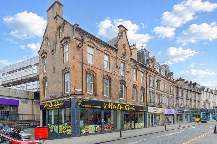 2 Bedroom Flat To Rent In Murray Place, Stirling Town, Stirling, FK8