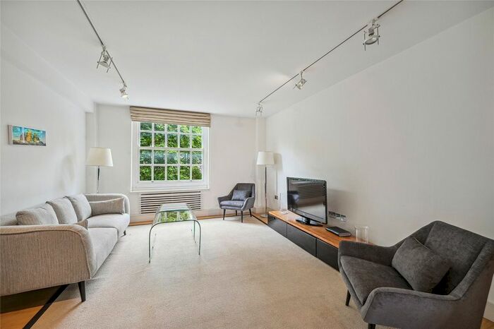 2 Bedroom Flat To Rent In Lowndes Square, Knightsbridge, London, SW1X