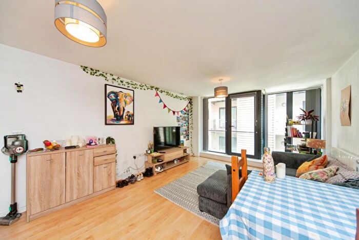 1 Bedroom Flat For Sale In Shaws Alley, Liverpool, Merseyside, L1