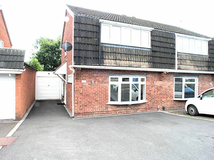 3 Bedroom Semi-Detached House To Rent In Stockwell Avenue, Brierley Hill, DY5