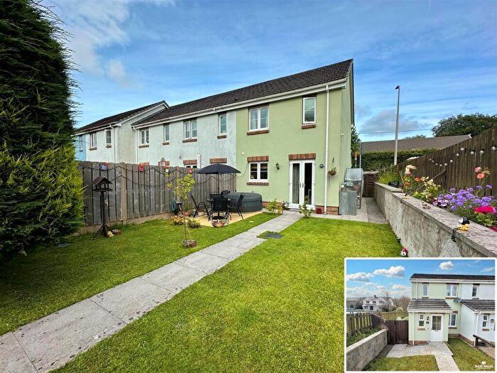 2 Bedroom End Of Terrace House For Sale In Bro'r Hen Wr, Pencader, SA39