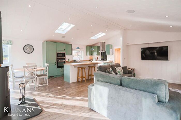 2 Bedroom Park Home For Sale In Bowland Escapes, Bowland Wild Boar Park, Chipping, PR3