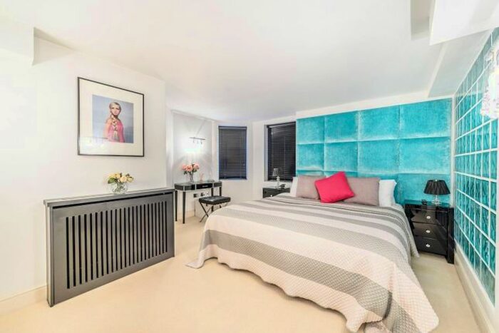 3 Bedroom Flat To Rent In Rutland Court, Knightsbridge, London, SW7