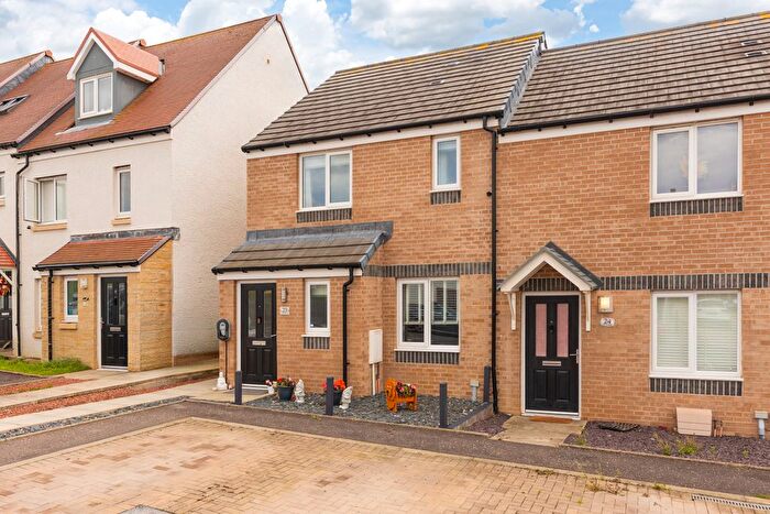 3 Bedroom End Of Terrace House For Sale In Limefield Gardens, Gorebridge, EH23