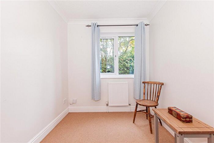2 Bedroom Apartment To Rent In Sunderland Avenue, Oxford, Oxfordshire, OX2
