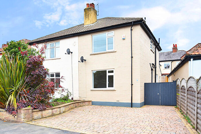 3 Bedroom Semi-Detached House For Sale In Mount Gardens, Harrogate, HG2