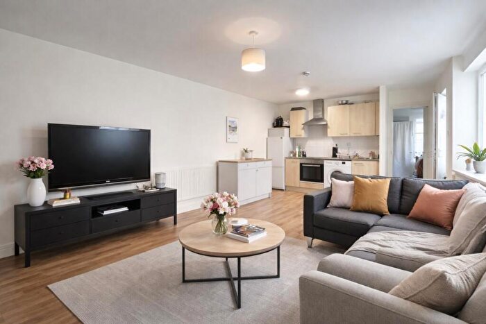 1 Bedroom Flat To Rent In Marlborough Road, Penylan, CF23