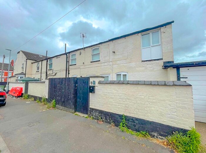 3 Bedroom Terraced House To Rent In Vivian Road, Wellingborough, NN8