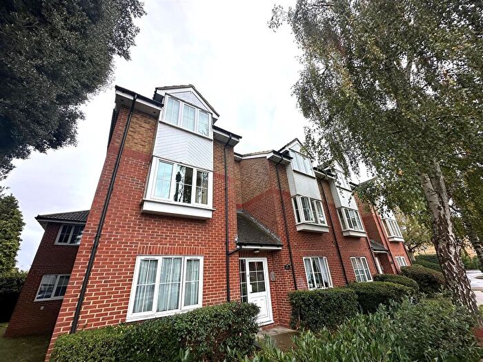 Studio For Sale In Hagden Lane, Watford, WD18