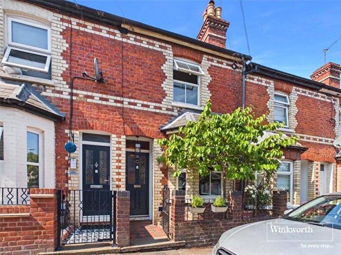 2 Bedroom Terraced House For Sale In Henry Street, Reading, Berkshire, RG1