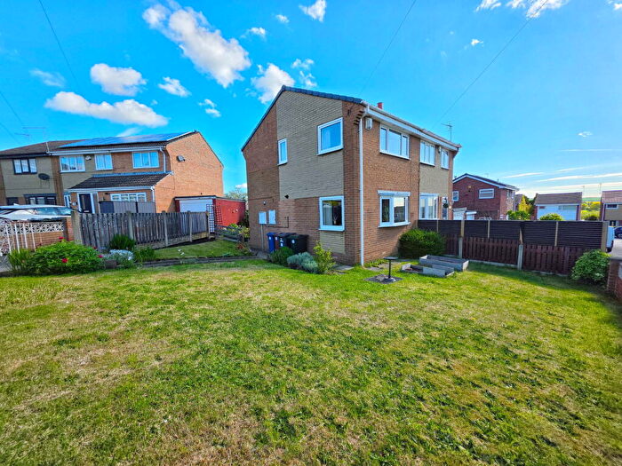 2 Bedroom Semi-Detached House For Sale In Thruxton Close, Cudworth, Barnsley, S72