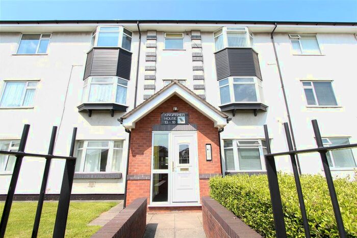 2 Bedroom Flat To Rent In Kingfisher House, Pighue Lane, Liverpool, L13