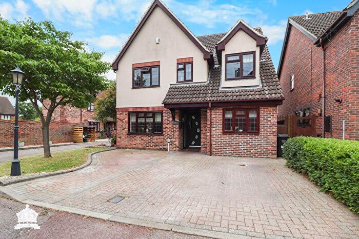4 Bedroom Detached House For Sale In Great Saling, Wickford, SS11