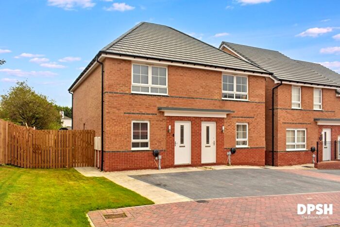 2 Bedroom Semi-Detached House For Sale In Goshawk Court, Dewsbury, WF12