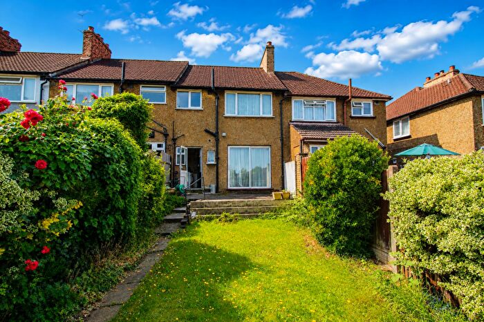 3 Bedroom Terraced House For Sale In Stanley Square, Carshalton, SM5