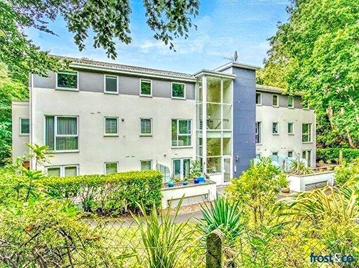 2 Bedroom Apartment For Sale In Bournemouth Road, Poole, Dorset, BH14