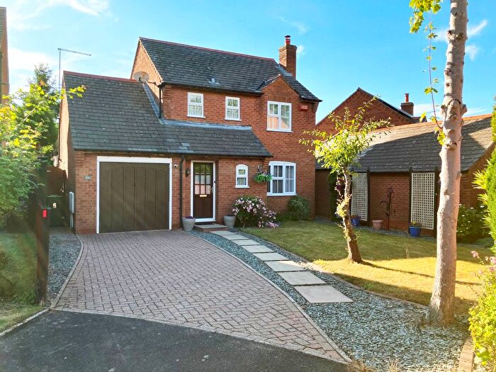 3 Bedroom Detached House For Sale In Scorers Close, Shirley, Solihull, West Midlands, B90