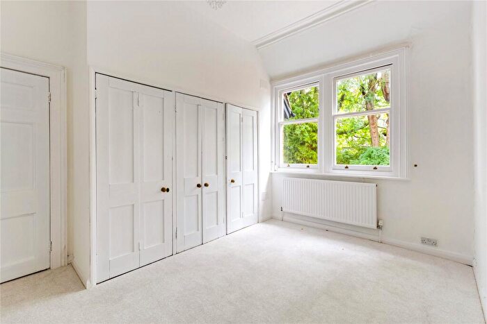 2 Bedroom Flat To Rent In Mostyn Court, Egerton Road, Weybridge, KT13