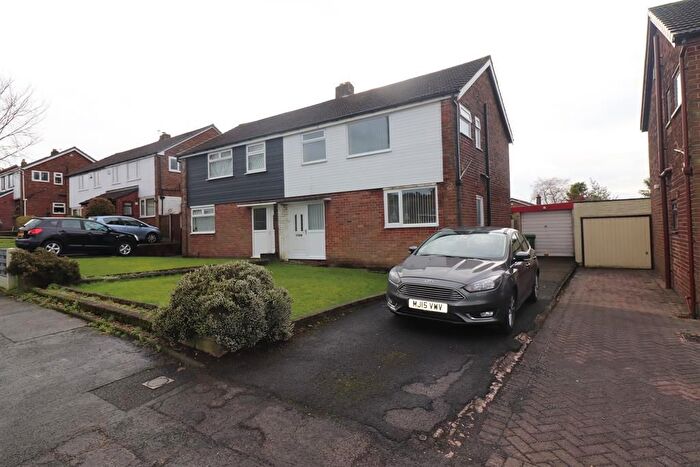 3 Bedroom Semi-Detached House To Rent In Hough Fold Way, Bolton, BL2