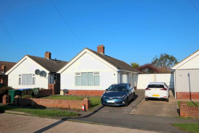3 Bedroom Bungalow To Rent In Southview Road, Peacehaven, BN10