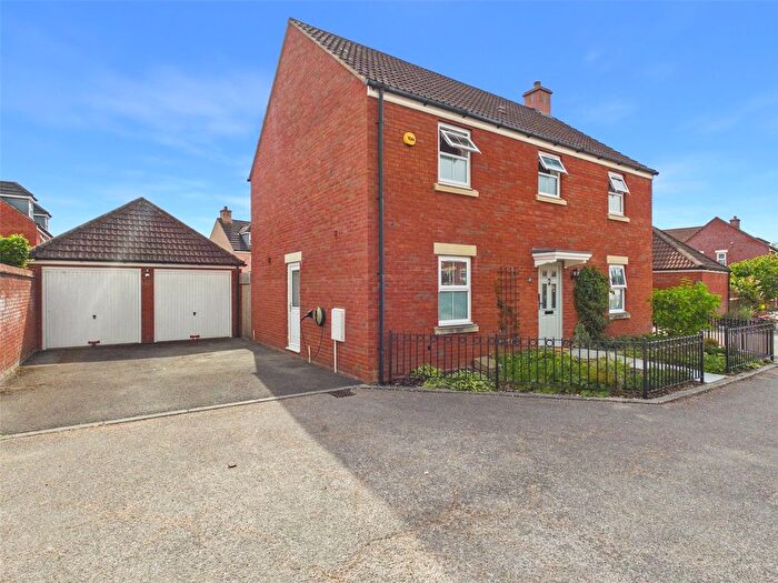 4 Bedroom Detached House For Sale In Bodenham Field, Abbeymead, Gloucester, Gloucestershire, GL4