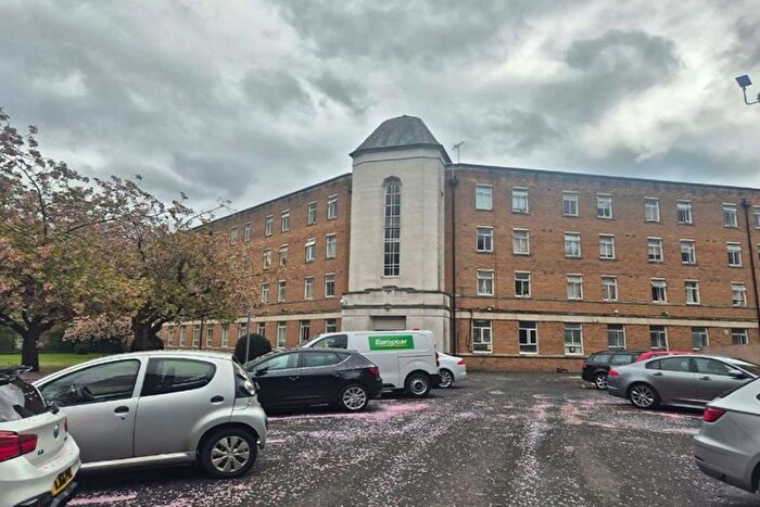 1 Bedroom Studio For Sale In , Montgomery House, Demesne Road, Manchester, M16