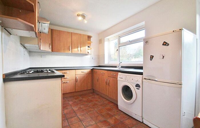 3 Bedroom Terraced House To Rent In Church Street, Isleworth, TW7