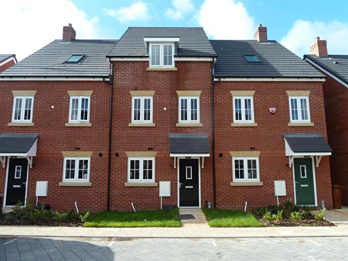 4 Bedroom Property To Rent In Hornbeam Close, Stockport, SK2